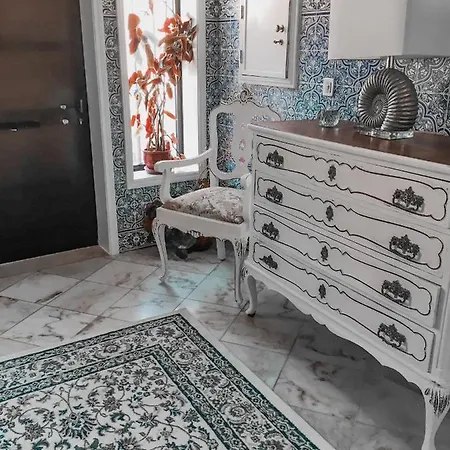 Casa Do Gato Branco * 푸라도우로